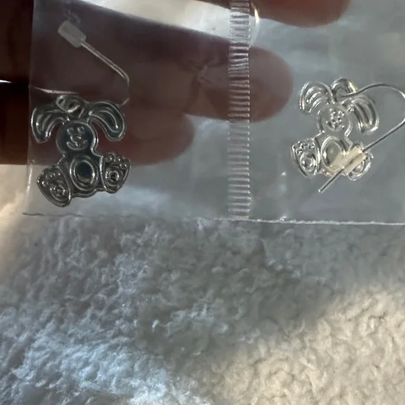 Avon 210-EASTER EARRINGS Bunny Studs - Picture 6 of 12
